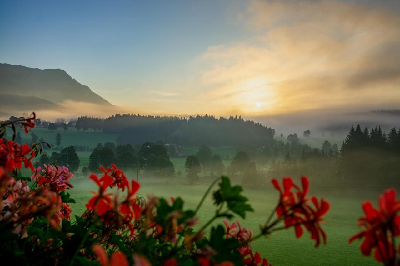 Hotel Tischlbergerhof Ramsau am Dachstein Ngoại thất bức ảnh